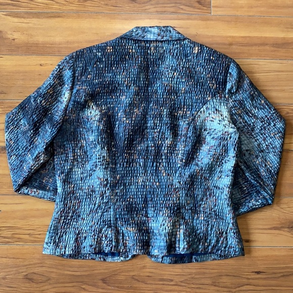 NueVa Fitted Blazer / Coat - Picture 10 of 10